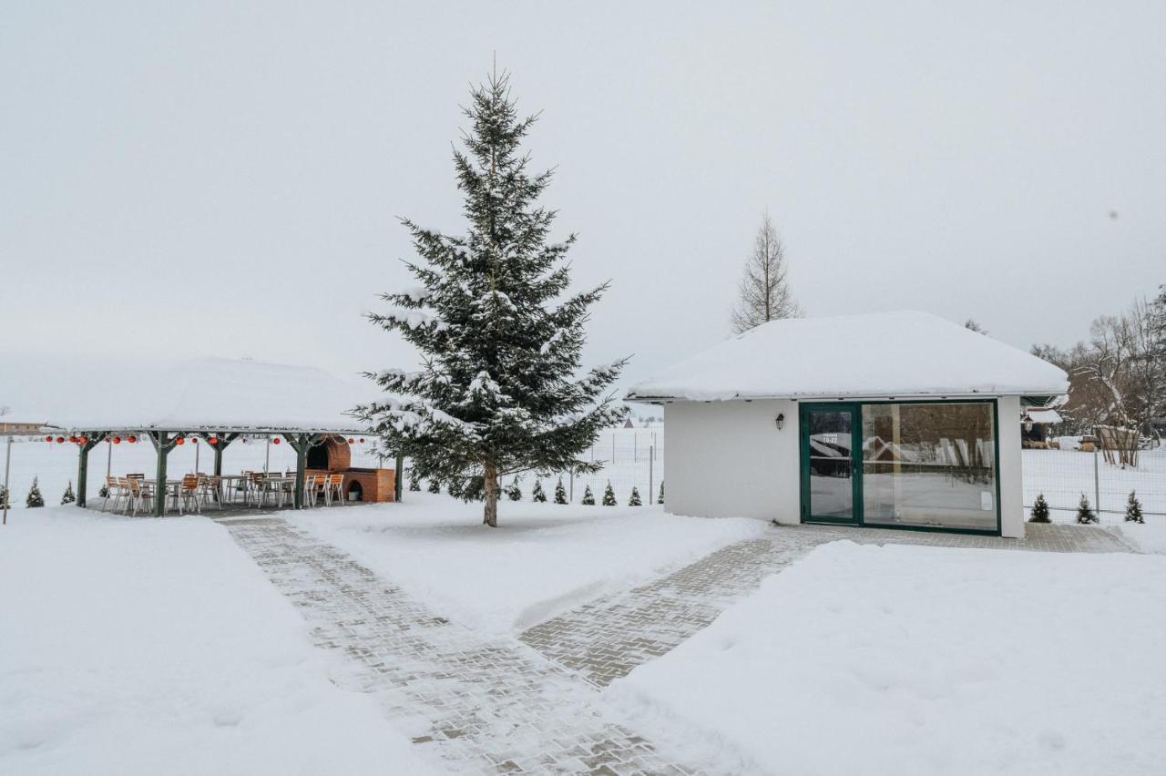 Kadarhaz Bed and Breakfast Vlahita Buitenkant foto