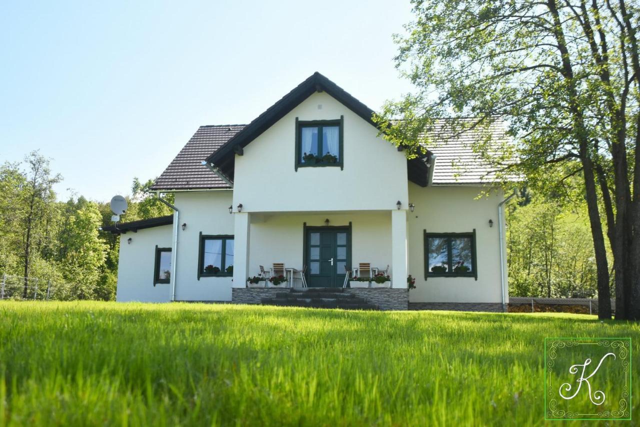Kadarhaz Bed and Breakfast Vlahita Buitenkant foto